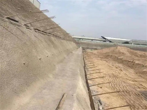 新华河道边坡加固